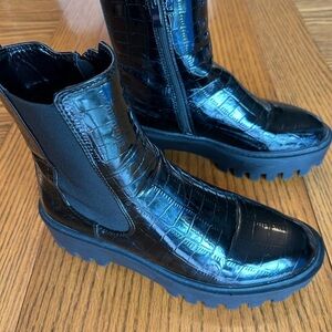 Simmi  London Glossy Black Croc-Embossed Combat Boots Size 9